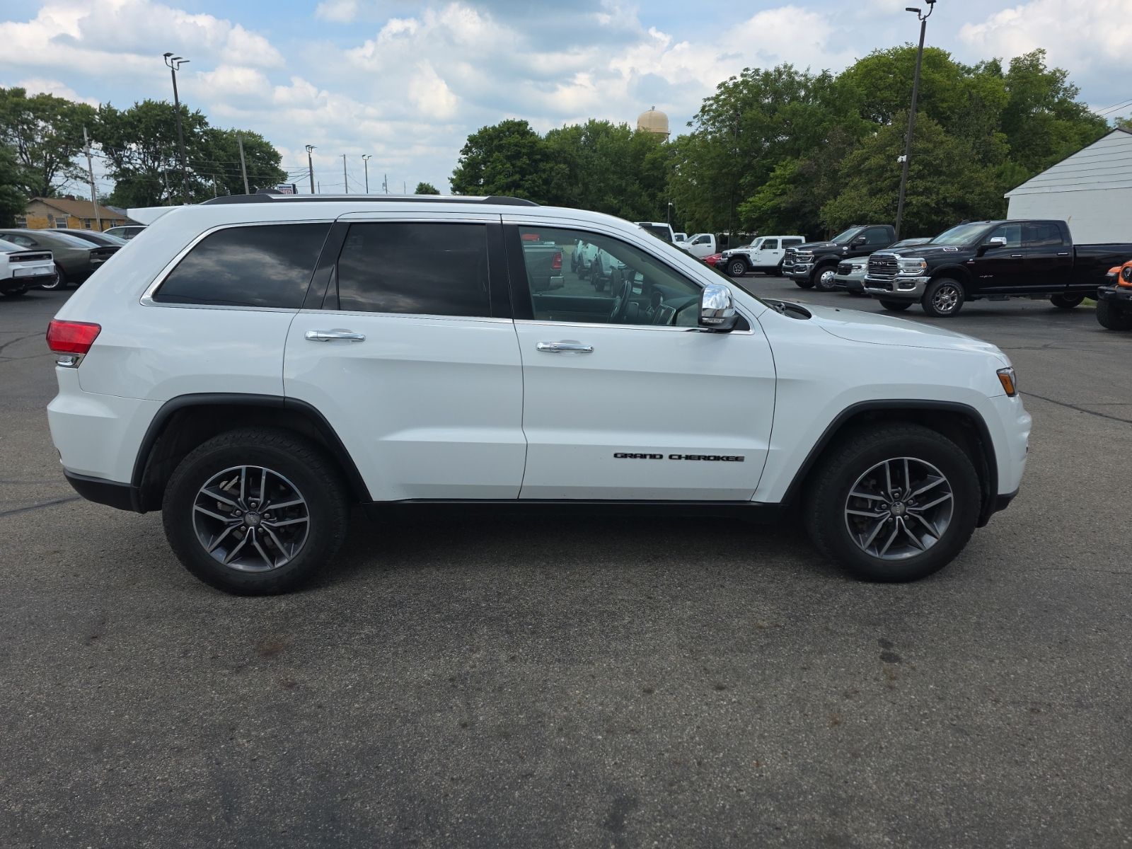 jeep grand cherokee 2017 1C4RJFBG0HC964562 image jeep grand cherokee 2017 1C4RJFBG0HC964562 image
